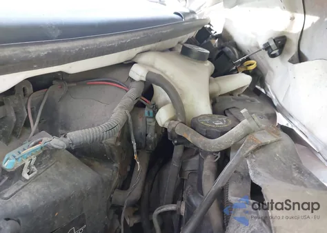 2014 Chevrolet Express 2500 Work Van z USA, uszkodzony, nr VIN 1GCWGFCAXE1148090